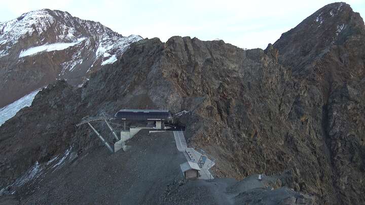 Kaunertal Karlesjochbahn snow cam captured at 21 September 2026 at 7:15 pm GMT+2