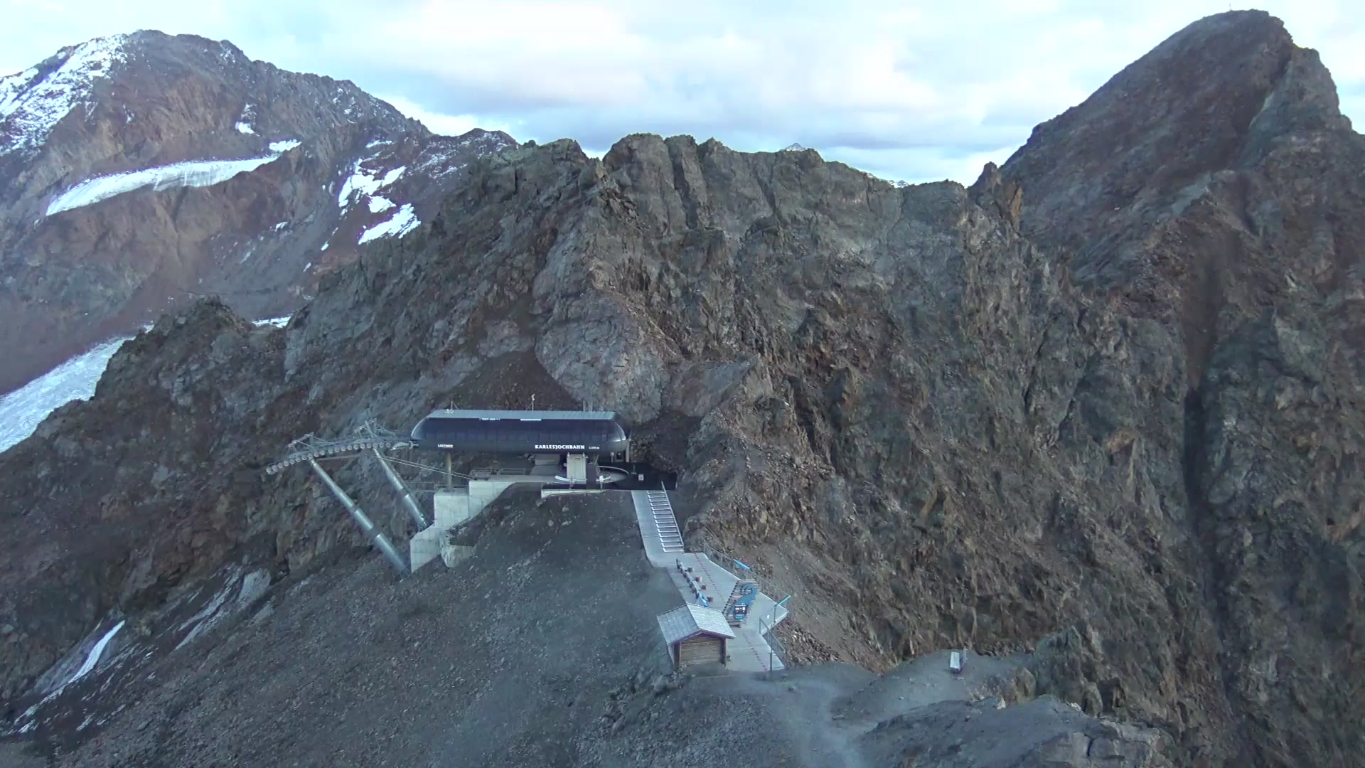 Kaunertal Karlesjochbahn snow cam captured at 4 October 2026 at 7:08 pm GMT+2
