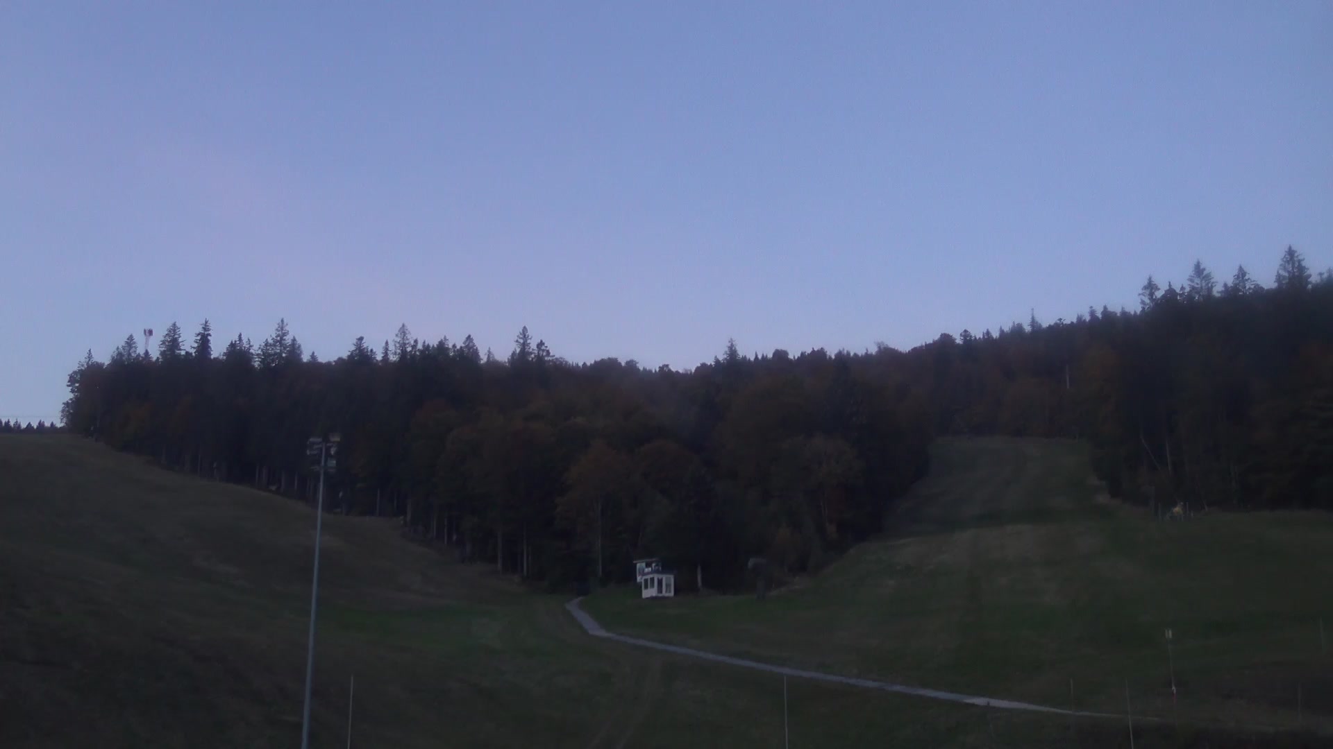 Klaffer am Hochficht (Hochficht Böhmerwald) Skiarena Hochficht snow cam captured at 3 October 2026 at 6:49 pm GMT+2
