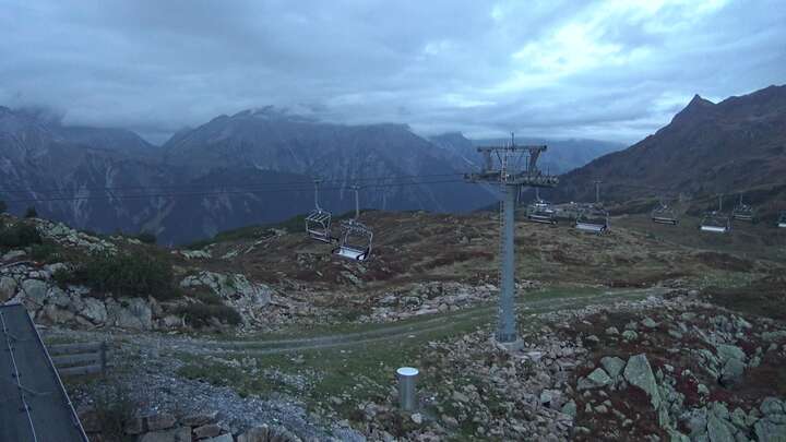 Klösterle Upper Station Riedkopf snow cam captured at 18 September 2026 at 7:42 pm GMT+2