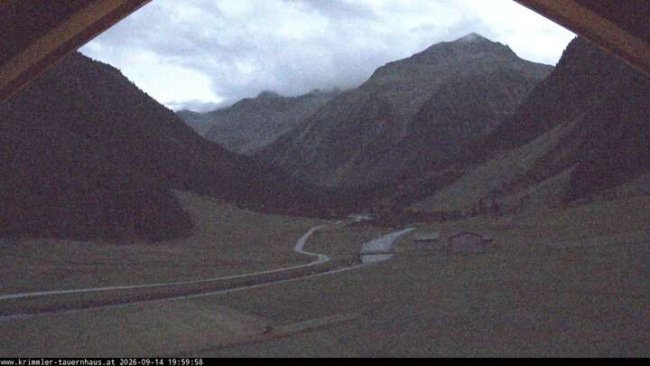 Krimml (Zillertalarena) Krimmler Tauernhaus snow cam captured at 14 September 2026 at 8:15 pm GMT+2