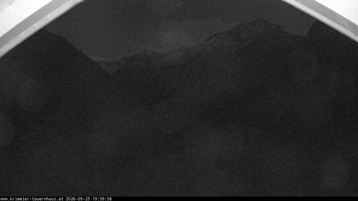 Krimml (Zillertalarena) Krimmler Tauernhaus snow cam captured at 25 September 2026 at 8:07 pm GMT+2