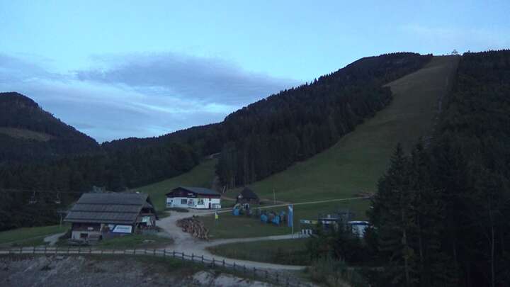 Lackenhof am Ötscher (Ötscherlifte) Eibenkogl Upper Station snow cam captured at 20 September 2026 at 7:15 pm GMT+2