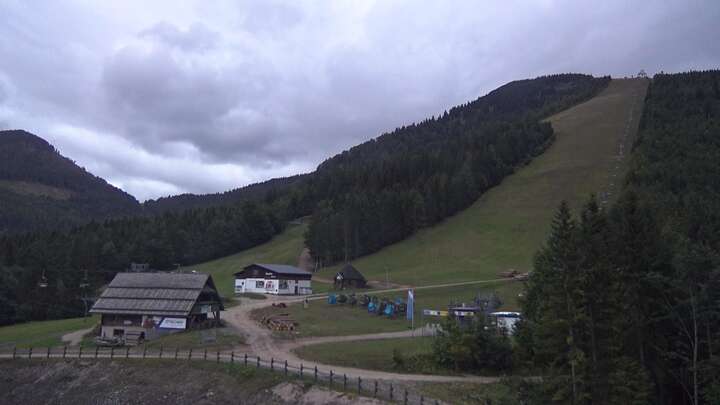 Lackenhof am Ötscher (Ötscherlifte) Eibenkogl Upper Station snow cam captured at 22 September 2026 at 7:08 pm GMT+2