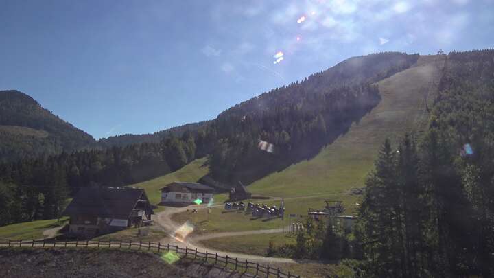 Lackenhof am Ötscher (Ötscherlifte) Eibenkogl Upper Station snow cam captured at 29 September 2026 at 12:30 pm GMT+2