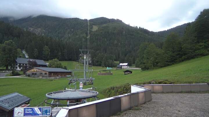 Lackenhof am Ötscher (Ötscherlifte) Base Station Weitental snow cam captured at 14 September 2026 at 7:29 pm GMT+2