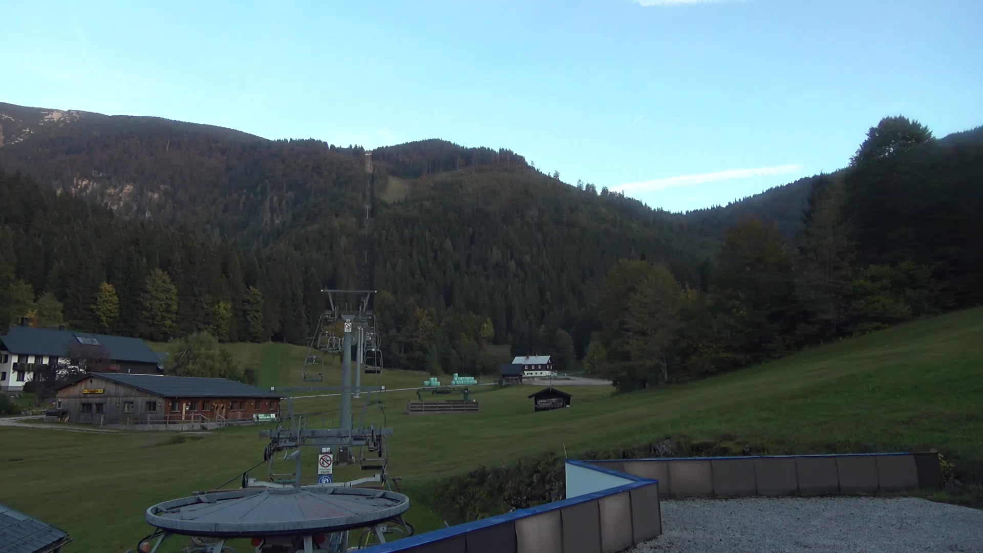 Lackenhof am Ötscher (Ötscherlifte) Base Station Weitental snow cam captured at 4 October 2026 at 6:37 pm GMT+2