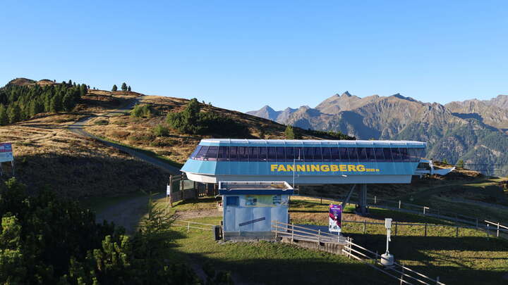 Mariapfarr (Fanningberg) Fanningberg - Upper Station snow cam captured at 15 September 2026 at 6:09 pm GMT+2