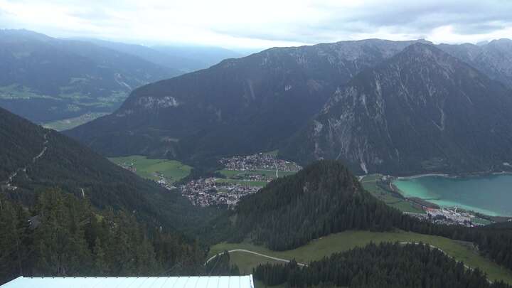 Maurach (Achensee) Rofan - Seilbahn Upper Station snow cam captured at 18 September 2026 at 7:27 pm GMT+2