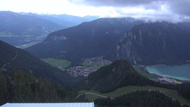 Maurach (Achensee) Rofan - Seilbahn Upper Station snow cam captured at 21 September 2026 at 7:32 pm GMT+2