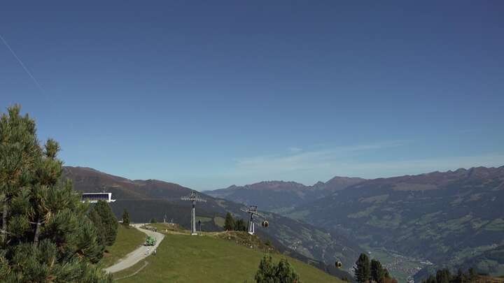 Mayrhofen Penkenbahn snow cam captured at 29 September 2026 at 12:31 pm GMT+2