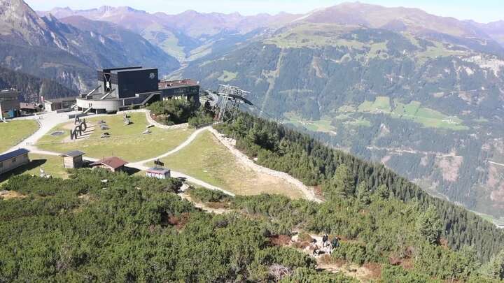 Mayrhofen Ahornbahn snow cam captured at 29 September 2026 at 12:31 pm GMT+2