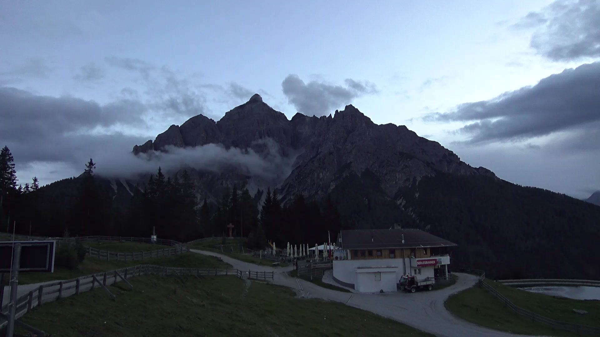 Mieders (Stubai) Koppeneck snow cam captured at 5 October 2026 at 6:52 pm GMT+2