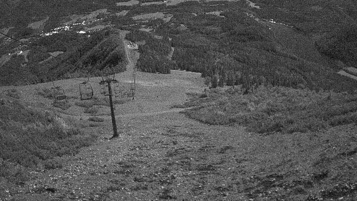 Mitterbach (Gemeindealpe) Upper Station Gipfelbahn snow cam captured at 26 September 2026 at 11:53 pm GMT+2