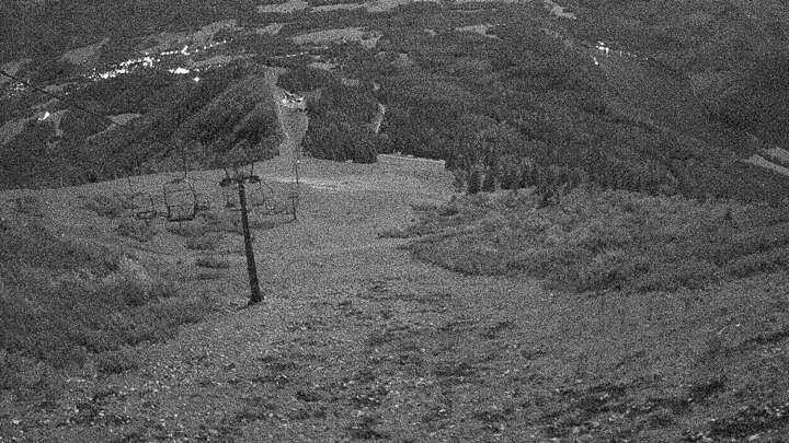 Mitterbach (Gemeindealpe) Upper Station Gipfelbahn snow cam captured at 27 September 2026 at 11:55 pm GMT+2