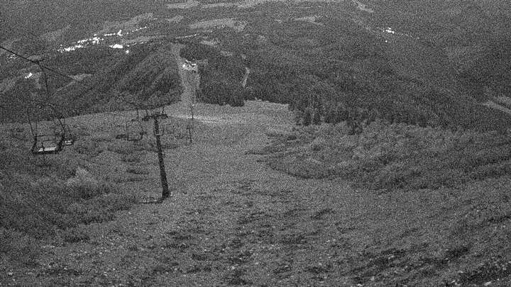 Mitterbach (Gemeindealpe) Upper Station Gipfelbahn snow cam captured at 28 September 2026 at 11:51 pm GMT+2