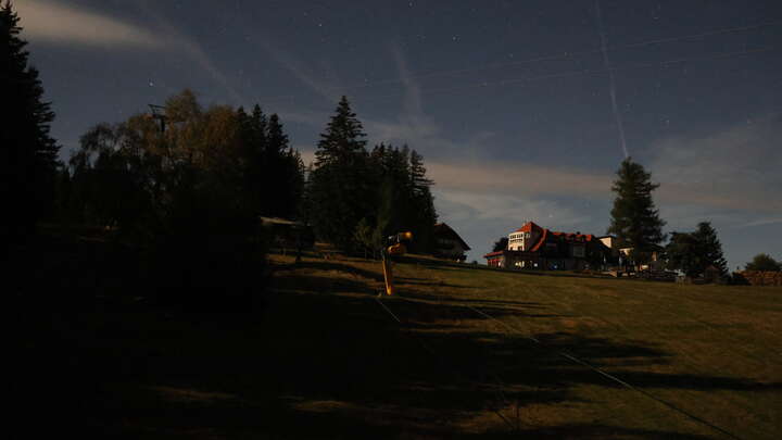 Mönichkirchen Mönichkirchner Schwaig snow cam captured at 23 September 2026 at 11:43 pm GMT+2