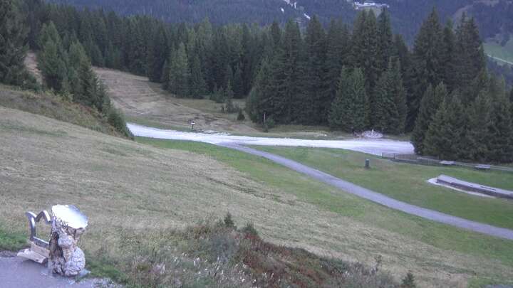 Mühlbach am Hochkönig (Hochkönig) Kabinenbahn Karbachalm snow cam captured at 16 September 2026 at 7:27 pm GMT+2