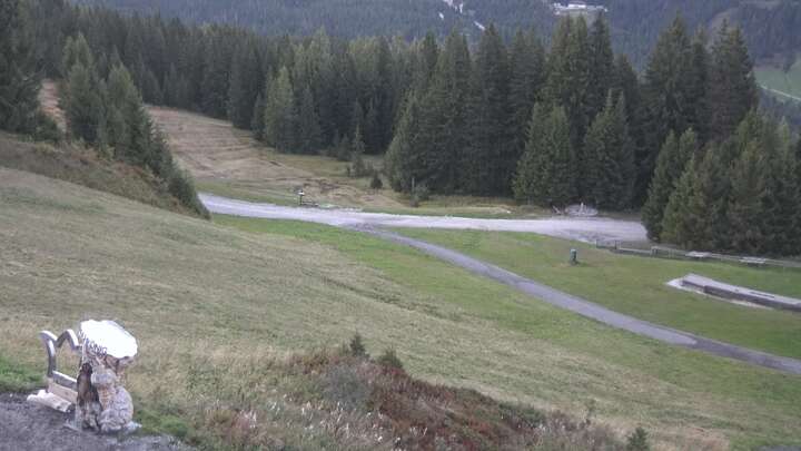 Mühlbach am Hochkönig (Hochkönig) Kabinenbahn Karbachalm snow cam captured at 19 September 2026 at 7:36 pm GMT+2