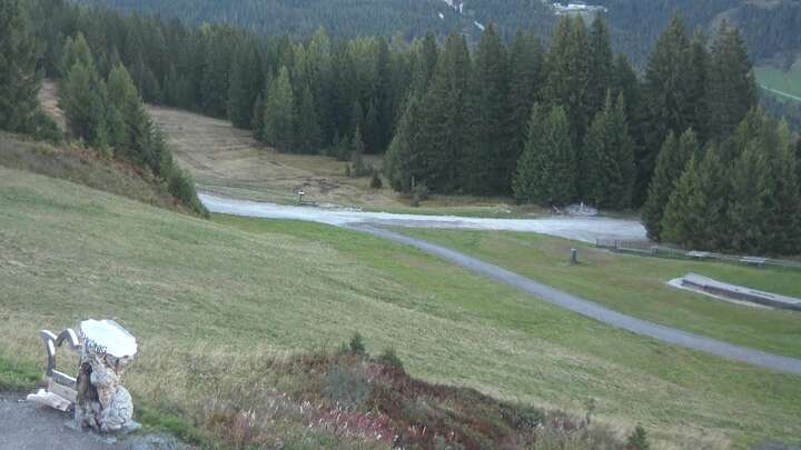 Mühlbach am Hochkönig (Hochkönig) Kabinenbahn Karbachalm snow cam captured at 28 September 2026 at 7:02 pm GMT+2