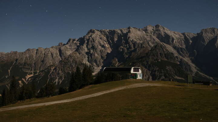 Mühlbach am Hochkönig (Hochkönig) Kingscab Upper Station snow cam captured at 28 September 2026 at 11:20 pm GMT+2