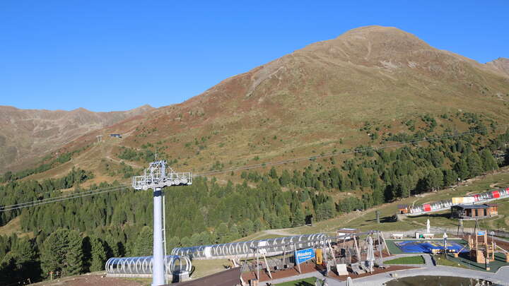 Nauders Upper Station Bergkastelseilbahn snow cam captured at 15 September 2026 at 6:09 pm GMT+2