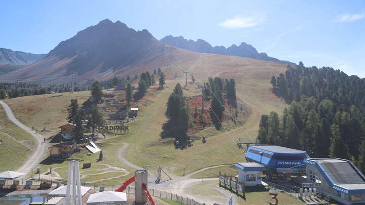Nauders Upper Station Bergkastelseilbahn snow cam captured at 29 September 2026 at 12:32 pm GMT+2