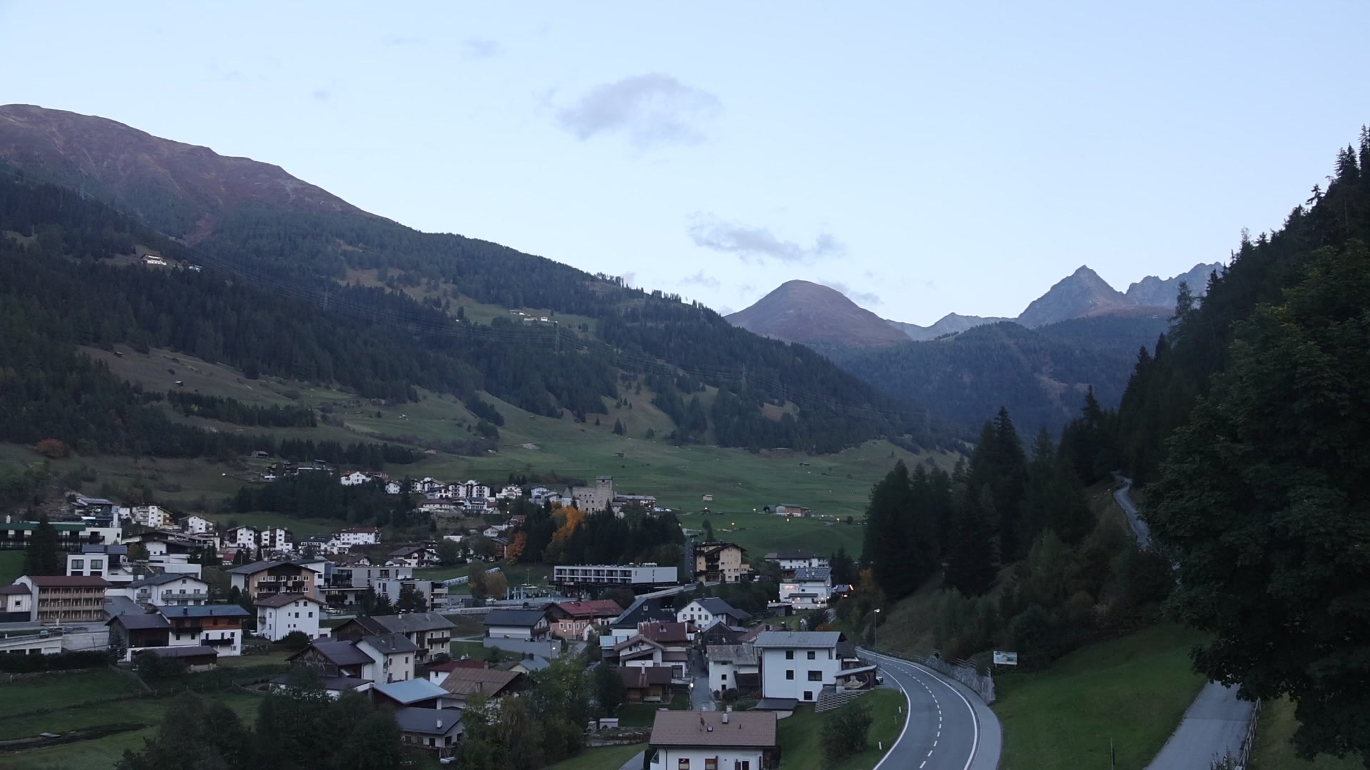 Nauders Mutzkopflift Base Station snow cam captured at 4 October 2026 at 7:00 pm GMT+2