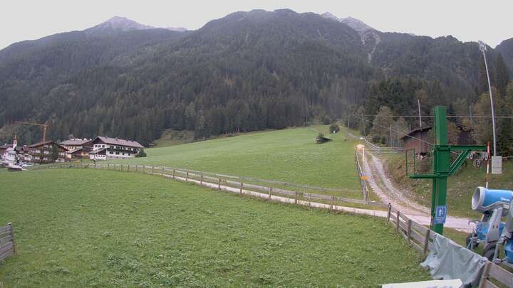 Neustift - Dorf (Elferlifte) Krössbach snow cam captured at 14 September 2026 at 7:45 pm GMT+2