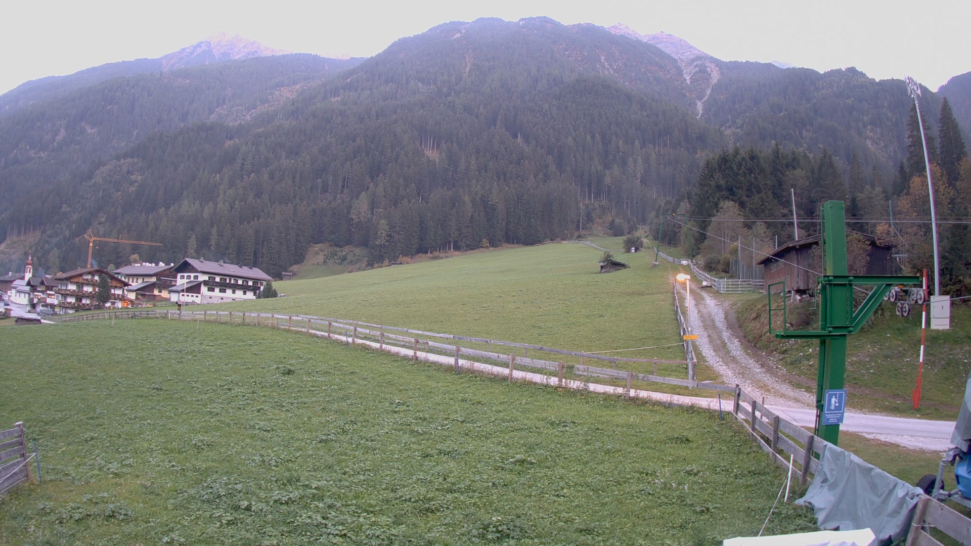 Neustift - Dorf (Elferlifte) Krössbach snow cam captured at 3 October 2026 at 7:09 pm GMT+2