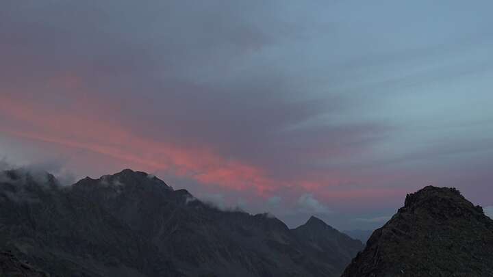 Neustift (Stubaier Gletscher) Daunjoch snow cam captured at 19 September 2026 at 7:36 pm GMT+2