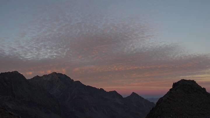 Neustift (Stubaier Gletscher) Daunjoch snow cam captured at 25 September 2026 at 7:11 pm GMT+2