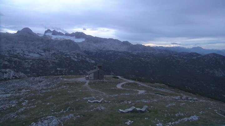 Obertraun (Dachstein Salzkammergut) Krippenstein Upper Station snow cam captured at 20 September 2026 at 7:22 pm GMT+2