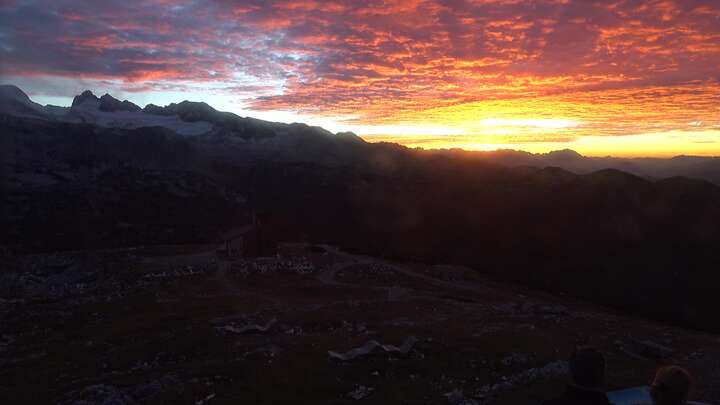 Obertraun (Dachstein Salzkammergut) Krippenstein Upper Station snow cam captured at 25 September 2026 at 7:29 pm GMT+2