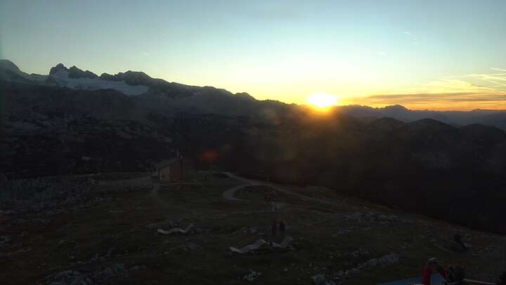 Obertraun (Dachstein Salzkammergut) Krippenstein Upper Station snow cam captured at 26 September 2026 at 6:58 pm GMT+2