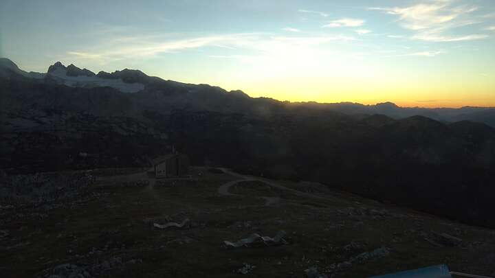 Obertraun (Dachstein Salzkammergut) Krippenstein Upper Station snow cam captured at 27 September 2026 at 7:08 pm GMT+2