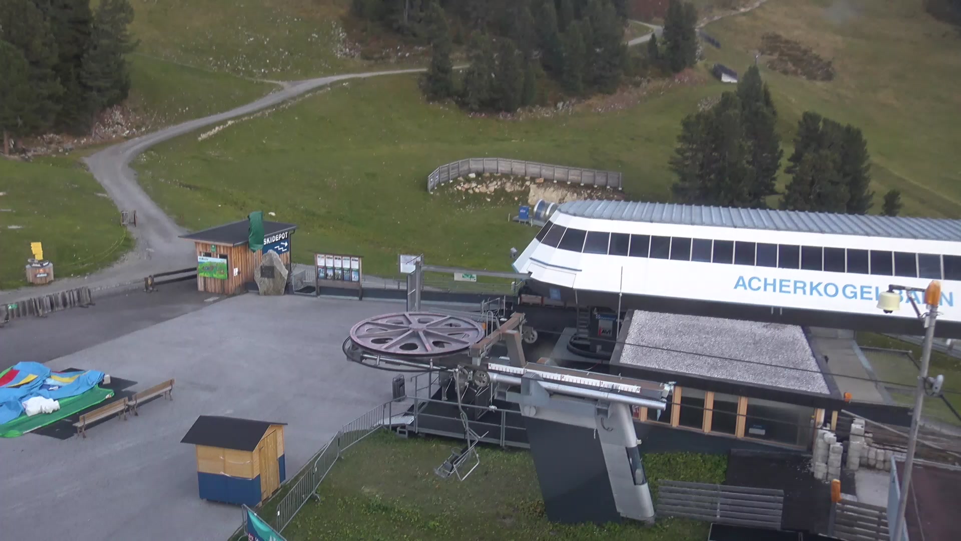Oetz (Hochoetz) Hochoetz snow cam captured at 4 October 2026 at 6:41 pm GMT+2