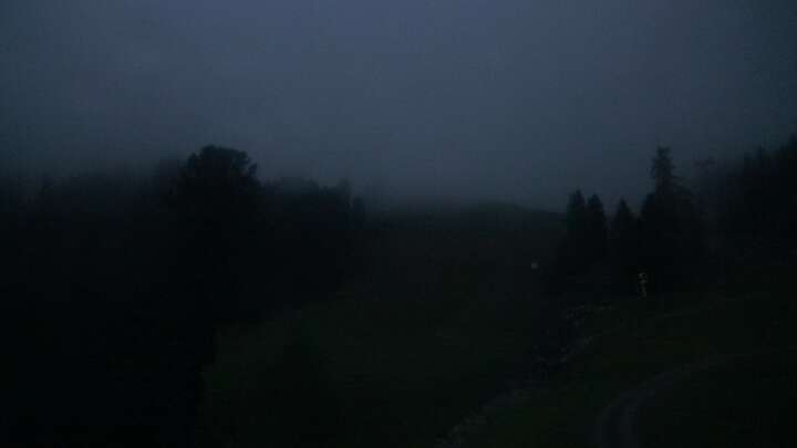 Oetz (Hochoetz) Wetterkreuzbahn Base Station snow cam captured at 16 September 2026 at 7:44 pm GMT+2