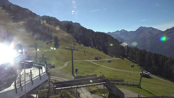 Oetz (Hochoetz) Widiversum Hochoetz snow cam captured at 29 September 2026 at 12:33 pm GMT+2
