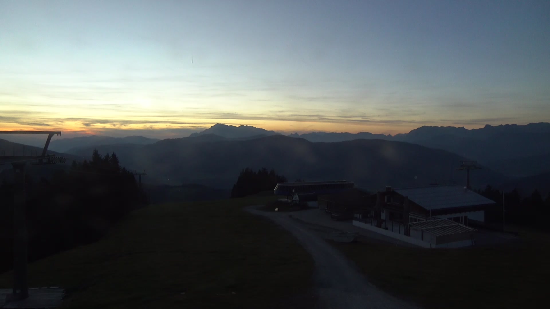 Radstadt Kemahdhöhe snow cam captured at 3 October 2026 at 7:06 pm GMT+2