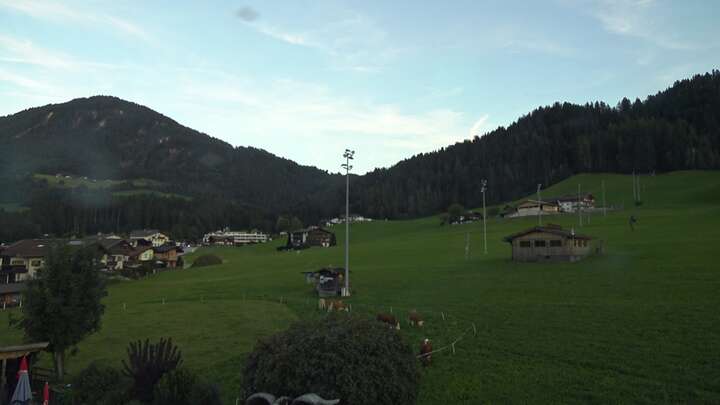 Reith im Alpbachtal (Ski Juwel Alpbachtal Wildschönau) Reitherkogelbahn snow cam captured at 23 September 2026 at 7:14 pm GMT+2