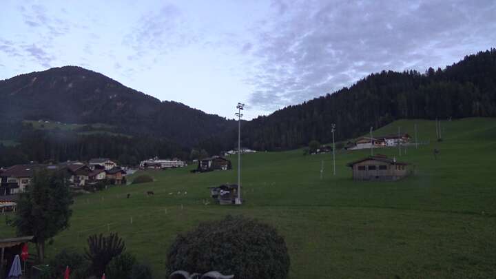 Reith im Alpbachtal (Ski Juwel Alpbachtal Wildschönau) Reitherkogelbahn snow cam captured at 28 September 2026 at 7:21 pm GMT+2