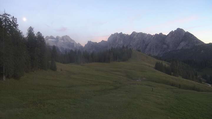 Russbach (Dachstein West) Dachstein West - Family Park snow cam captured at 23 September 2026 at 7:30 pm GMT+2