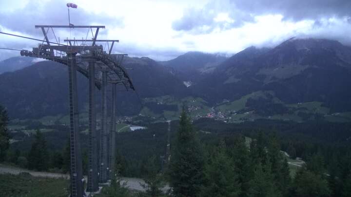 Russbach (Dachstein West) Dachstein West - Upper Station Hornbahn snow cam captured at 16 September 2026 at 7:28 pm GMT+2