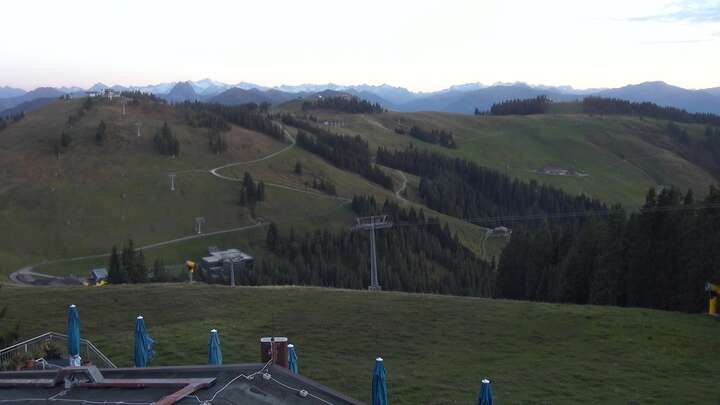 Scheffau am Wilden Kaiser (SkiWelt) Brandstadl Restaurant snow cam captured at 28 September 2026 at 7:05 pm GMT+2