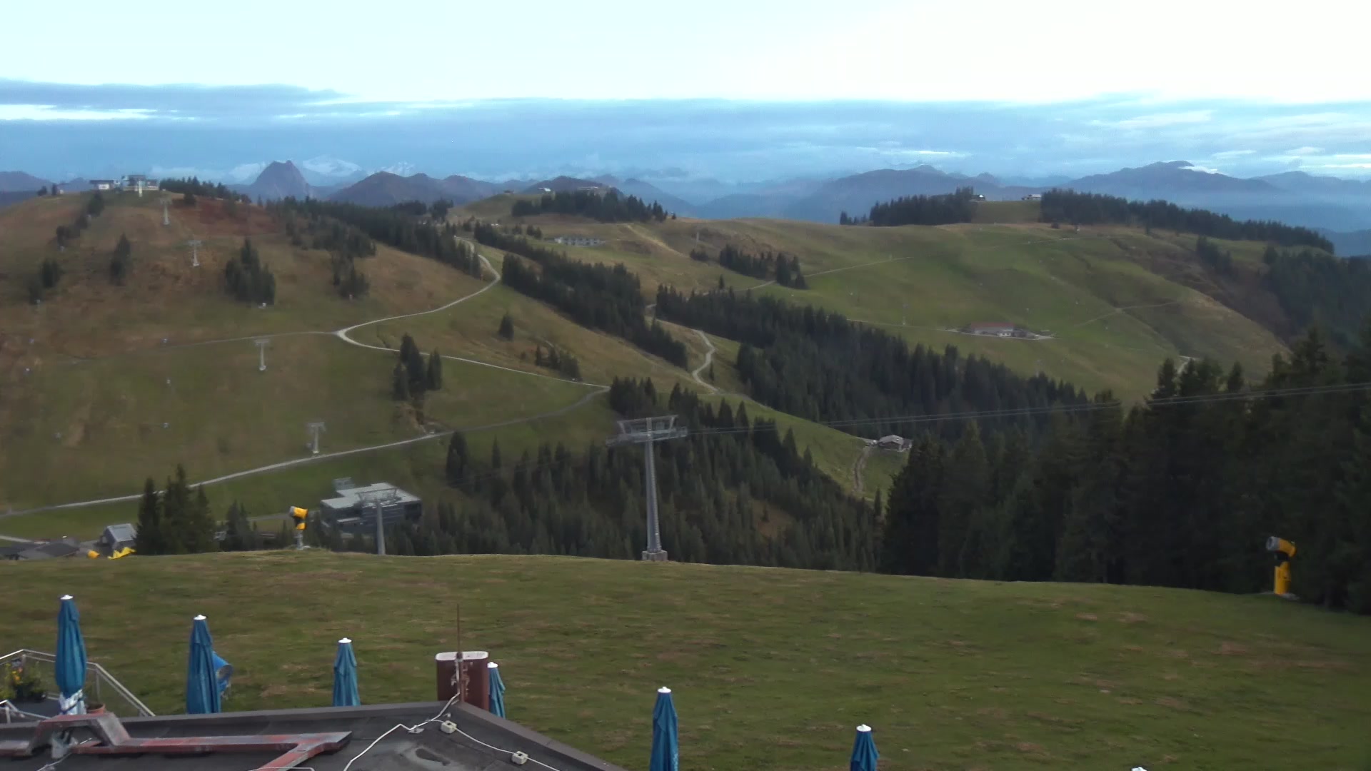 Scheffau am Wilden Kaiser (SkiWelt) Brandstadl Restaurant snow cam captured at 5 October 2026 at 6:54 pm GMT+2