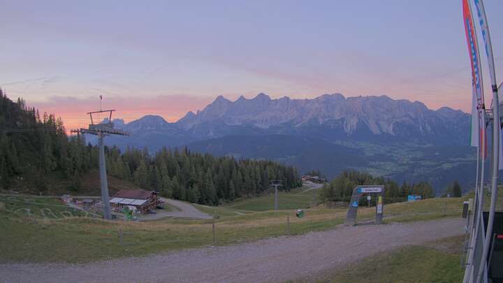 Schladming / Pichl - Reiteralm Upper Station Preunegg Jet snow cam captured at 19 September 2026 at 7:23 pm GMT+2