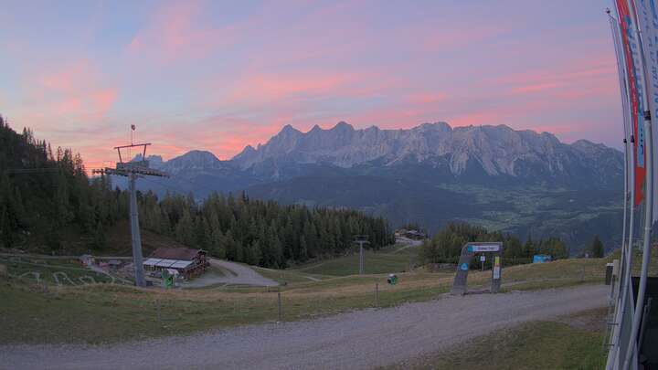 Schladming / Pichl - Reiteralm Upper Station Preunegg Jet snow cam captured at 23 September 2026 at 7:14 pm GMT+2