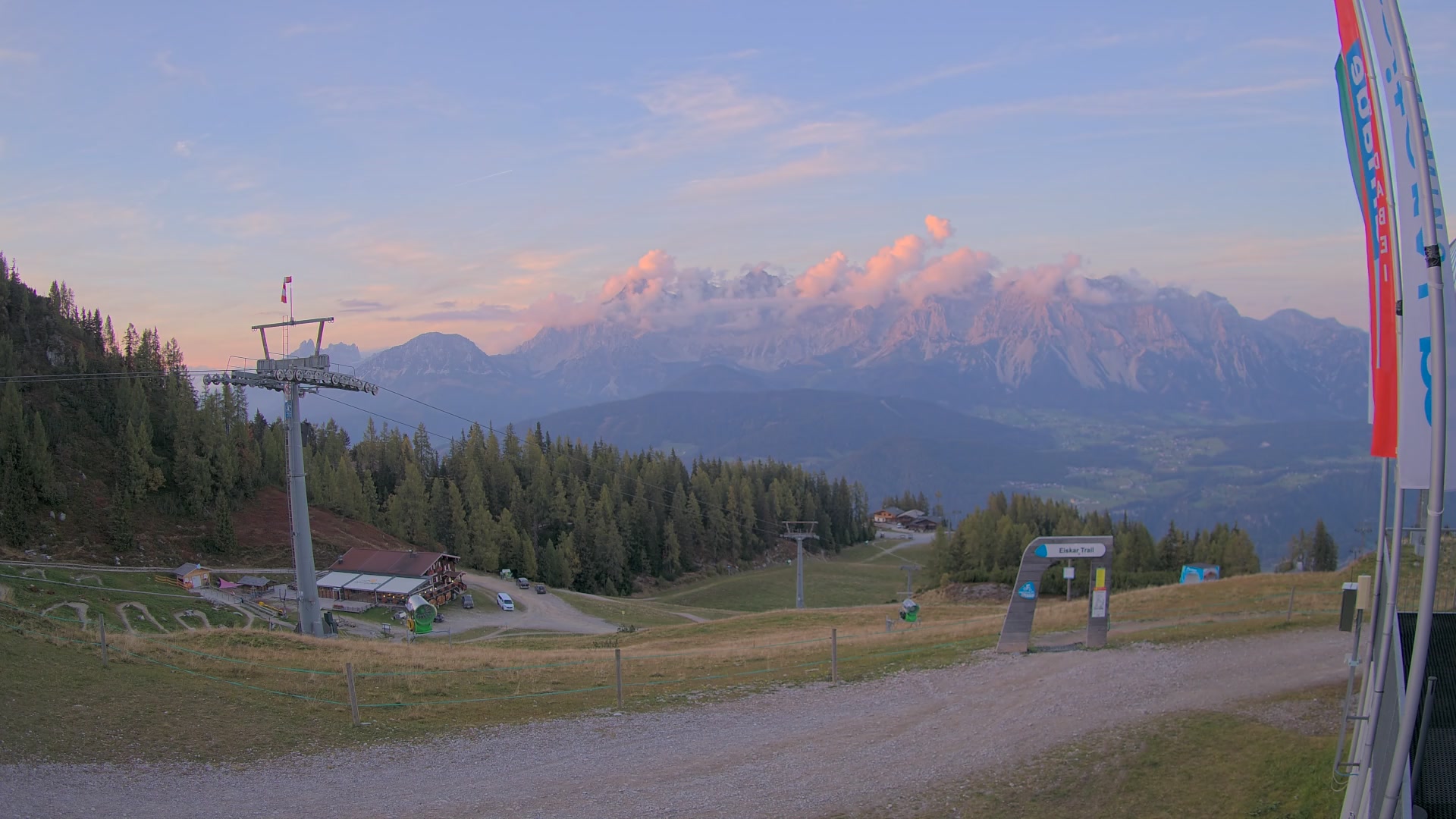 Schladming / Pichl - Reiteralm Upper Station Preunegg Jet snow cam captured at 4 October 2026 at 6:38 pm GMT+2