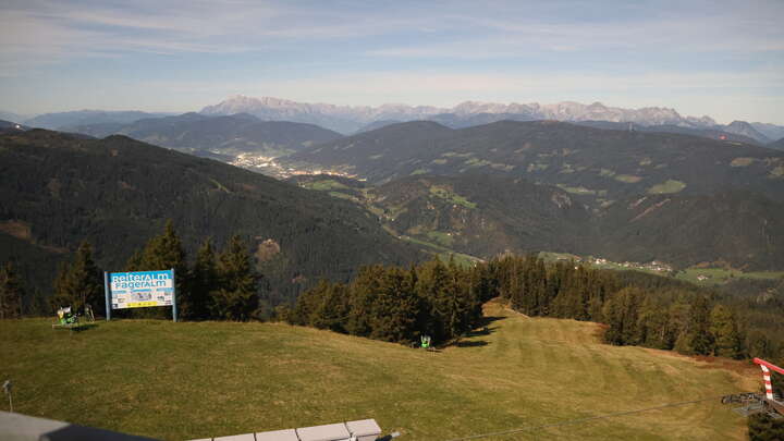 Schladming / Pichl - Reiteralm Upper Station 6er-Sesselbahn snow cam captured at 26 September 2026 at 11:46 pm GMT+2
